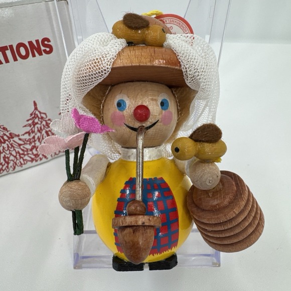 Steinbach Wood Handmade Ornament Beekeeper Tagged in Orig Box - Picture 6 of 6